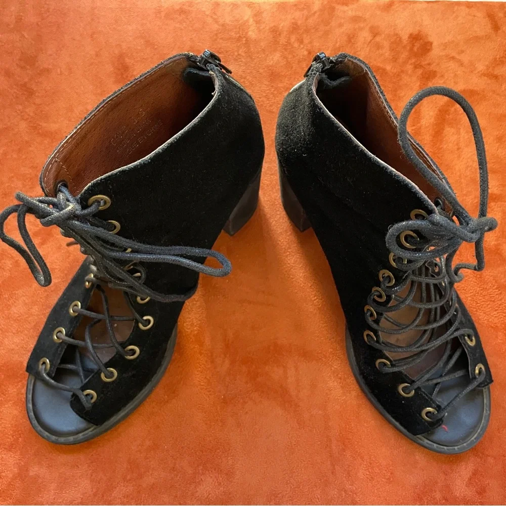JEFFREY CAMPBELL Cors Black Suede BOOTIES Ankle Boots Size 8.5